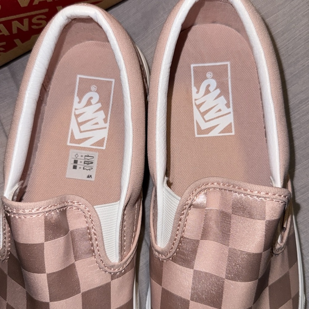 Vans Pink Checkered Slip-On Sneakers - Picture 3 of 7
